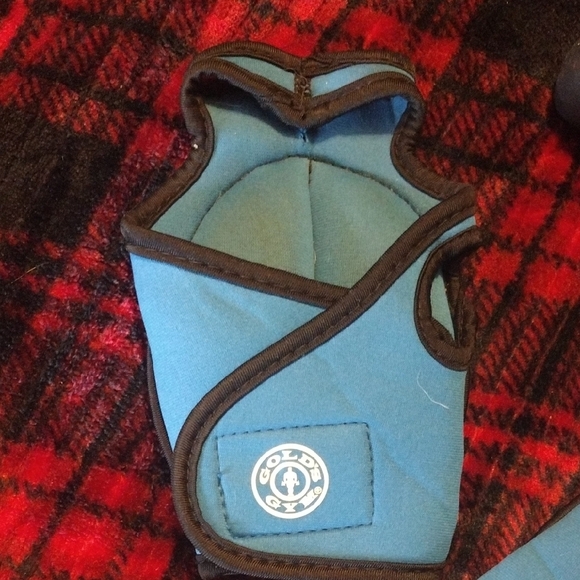 Blue Men's Workout Gloves - Picture 3 of 6